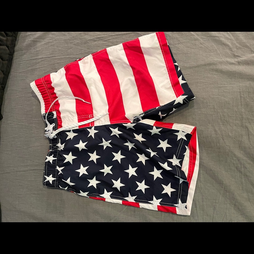 Men’s SM swim trunks